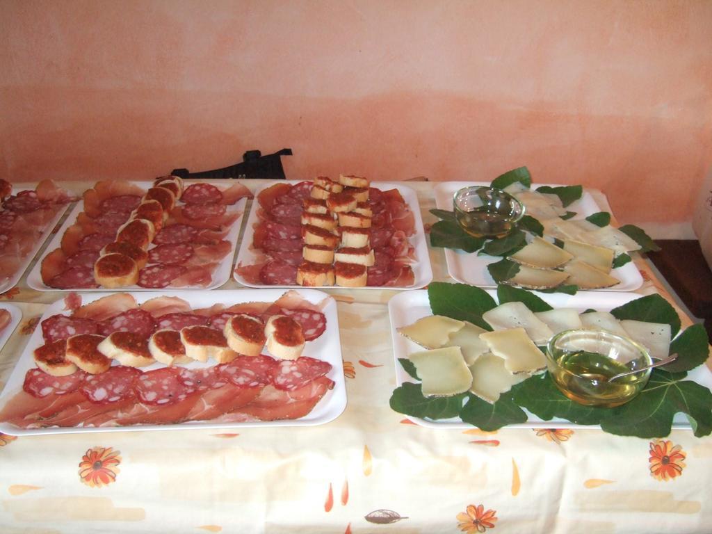 Agriturismo Relais Poggio Primo Borro Buitenkant foto