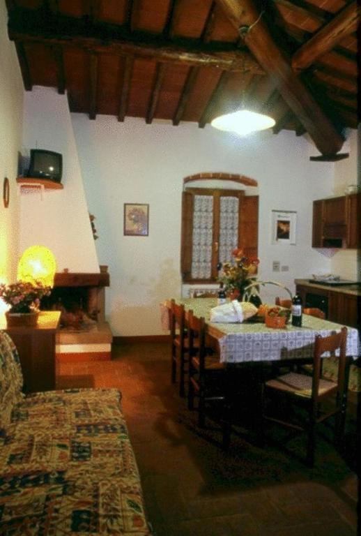 Agriturismo Relais Poggio Primo Borro Buitenkant foto